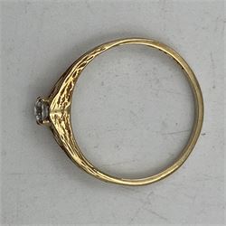 9ct gold single stone cubic zirconia openwork ring, hallmarked 