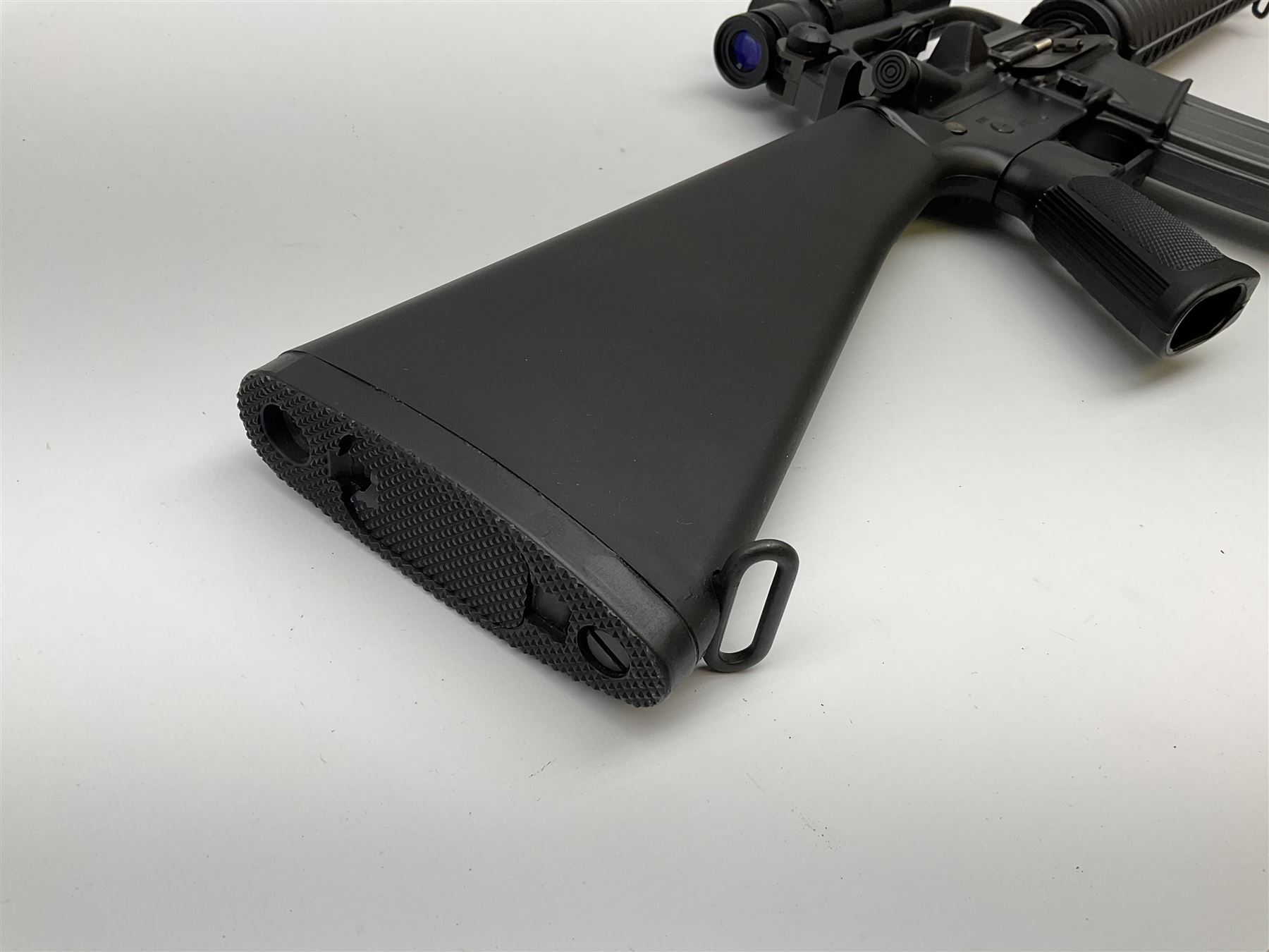 Parker Hale (Bremmer) SAR 15 .22 cal.LR semi-automatic LB000103 rifle with extra magazine and photocopied paperwork, serial no.8448587, L100.5cm overall SECTION 1 FIREARMS CERTIFICATE REQUIRED