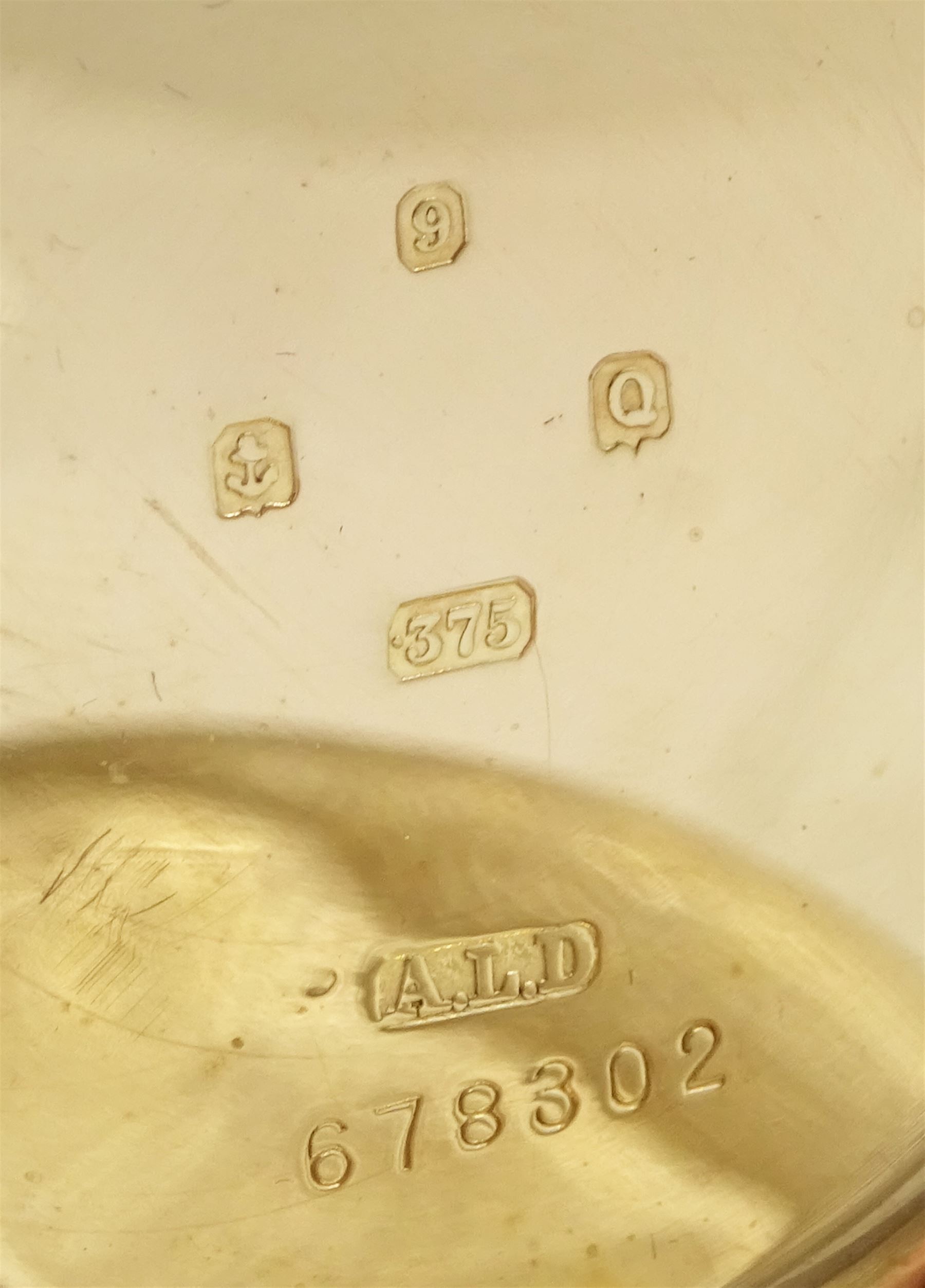 Early-mid 20th century 9ct gold open face Vanguard keyless lever pocket watch by Waltham, Massachusetts, No. 29455279, white enamel dial with Arabic hour markers and subsidiary seconds dial, case by Dennison, Birmingham 1940, in velvet and silk lined case