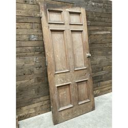 Five 19th century heavy pitch pine six panel doors

226cm x 99cm
228cm x 99cm
228cm x 100cm
228cm x 100cm
228cm x 99cm