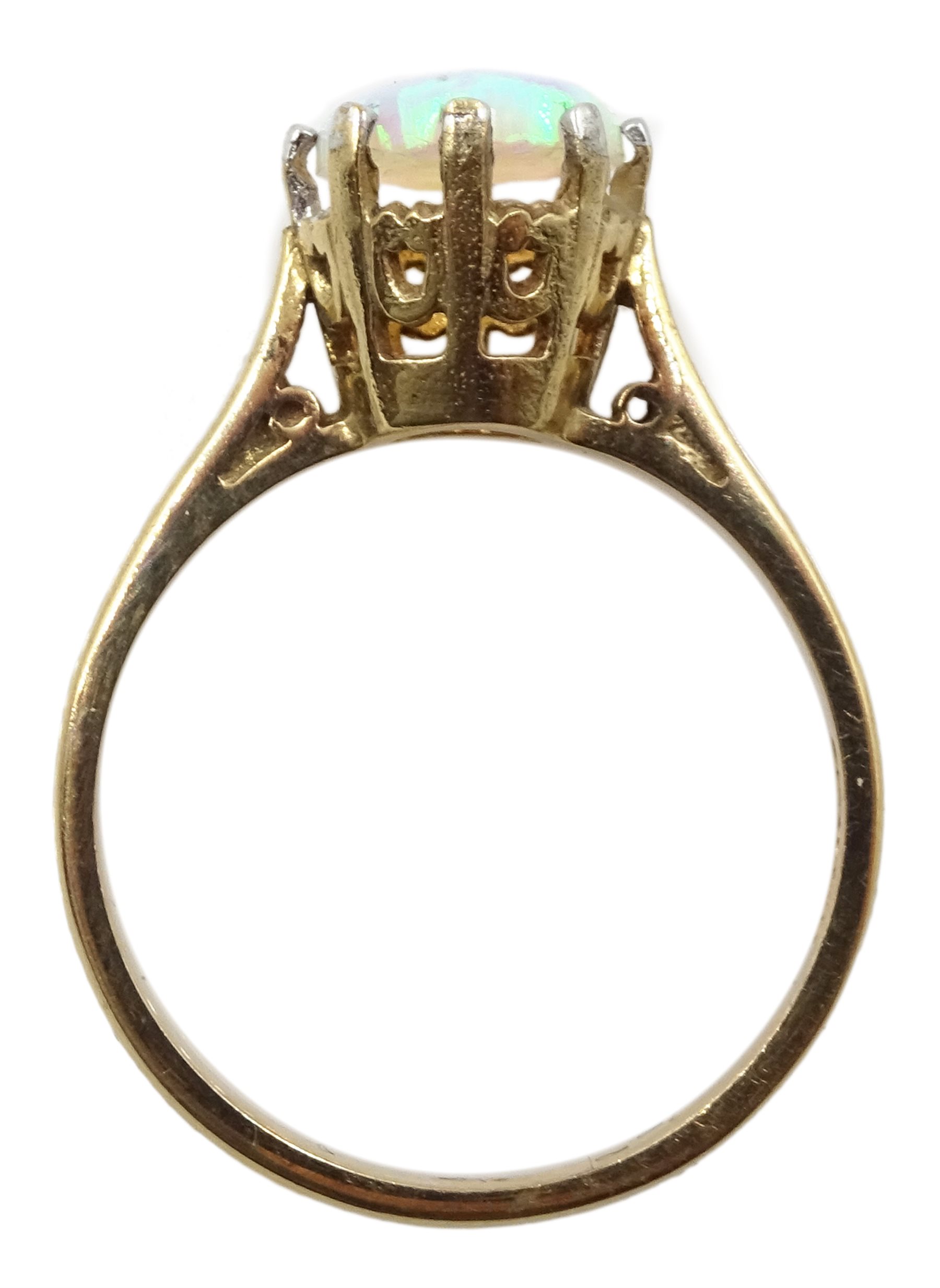 9ct gold single stone opal ring, hallmarked