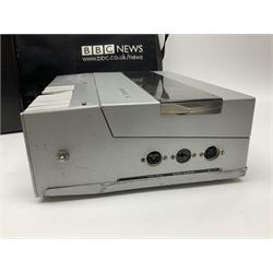 Uher 4100 Report-V professional tape recorder, with case, together with Uher 4000 Report professional tape recorder 