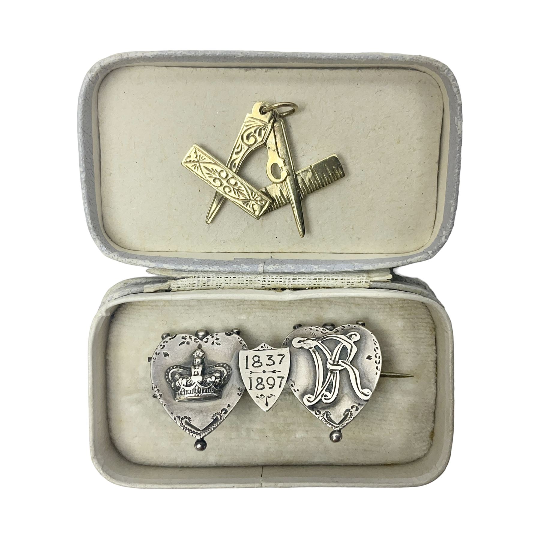 9ct gold Masonic compass initial C pendant, and a Victorian silver sweetheart brooch, commemorating the Diamond Jubilee of Queen Victoria