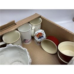 Doulton Lambeth Slaters vase of baluster form decorated with flowers, Chinese ginger jar in the form of a pumpkin, three Le Creuset red ramekins, Hornsea, Paragon Athena pattern tea wares, jardinière and other ceramics in two boxes 