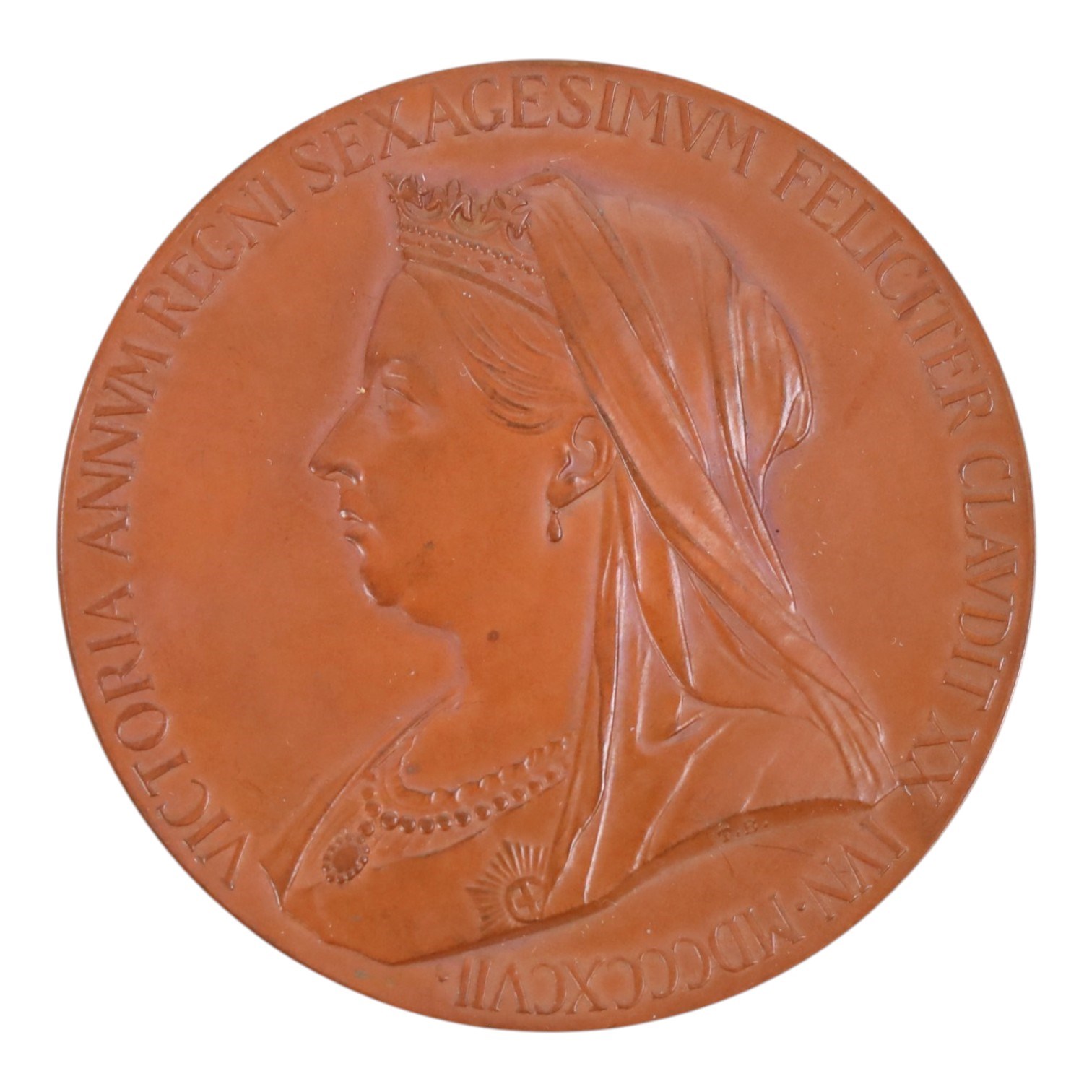 Queen Victoria 1897 bronze commemorative medallion, in tooled red case with gilt detailing