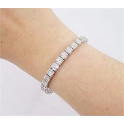 18ct white gold round brilliant cut diamond bracelet, total diamond weight approx 11.25 carat