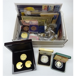  Collection of Great British and World coins including 1980 silver proof crown and 1981 'Bicentenary of the Battle of Jersey' silver proof 'square' one pound, both in cases with certificates, cased set of commemorative crowns, coin covers, pre-decimal half pennies, various commemorative coins in plastic cases, world coins etc  