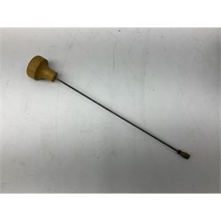 Mamod TE1A Steam Traction Engine with steering rod; unboxed.