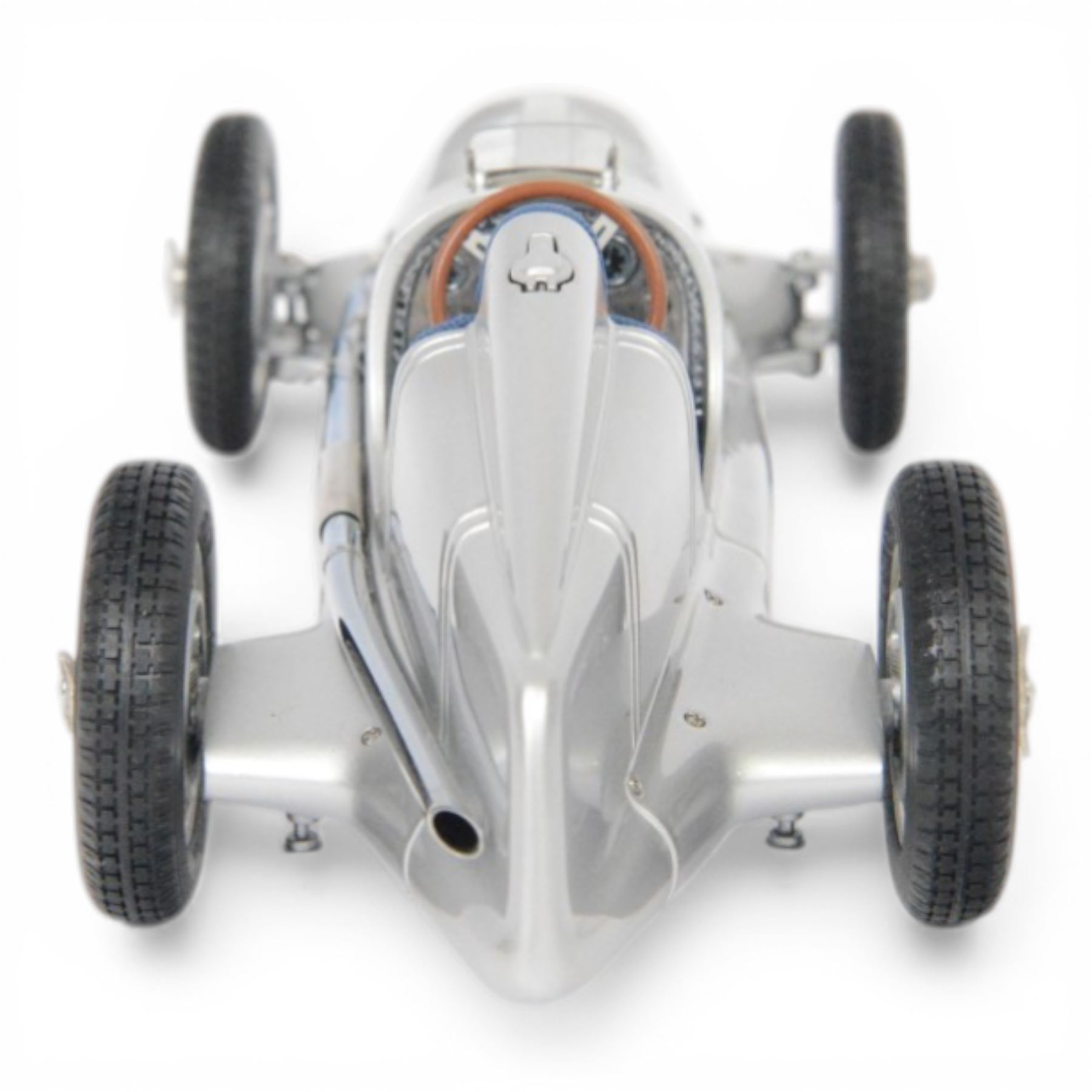 CMC 1:18 scale diecast model car no.M033 Mercedes Benz W25 1934 in silver, boxed