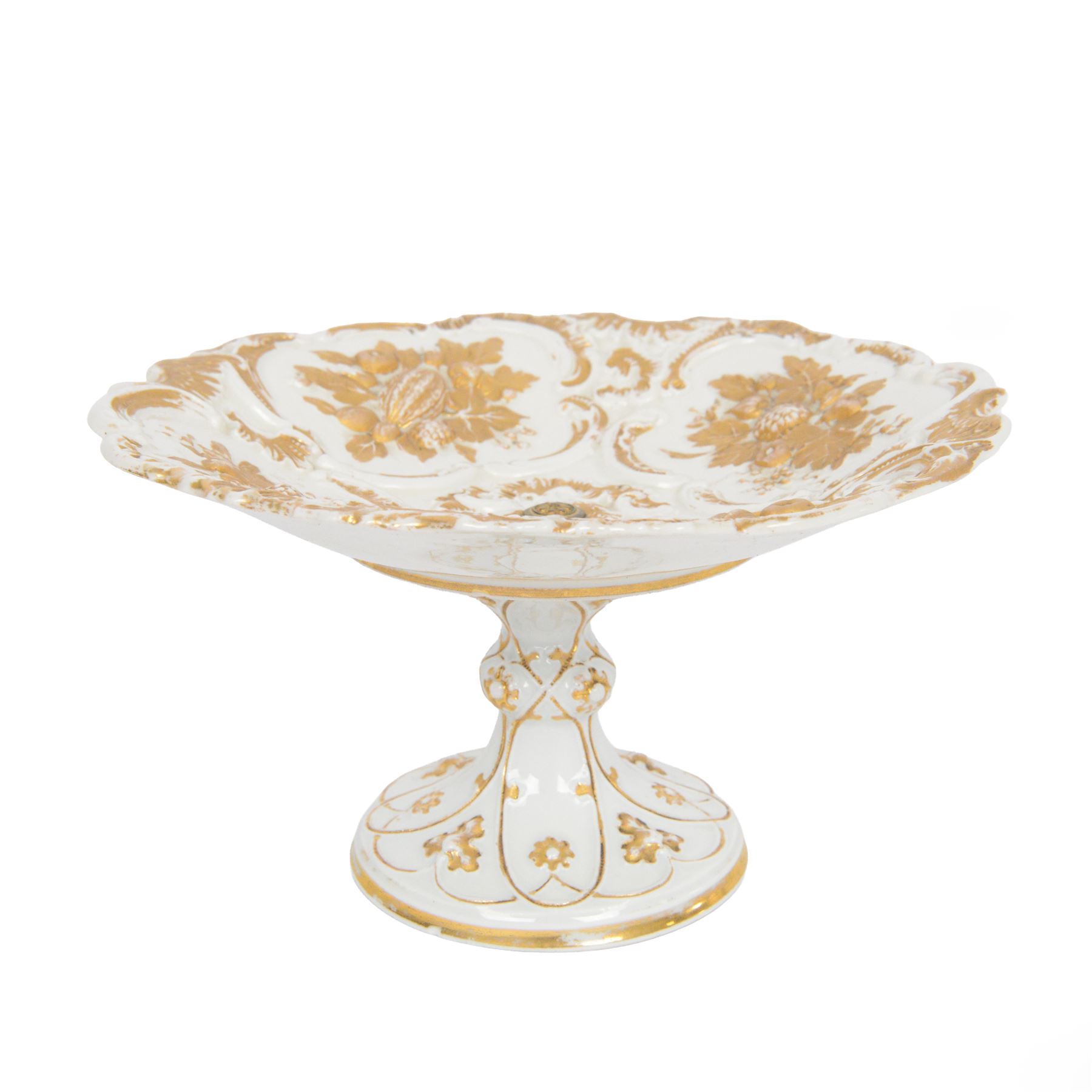 Meissen tazza, decorated with gilt fruit and foliage, H13cm