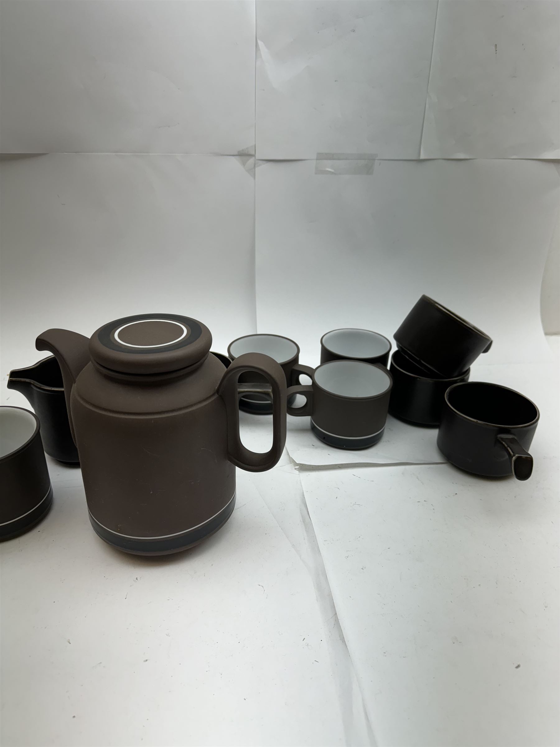 Hornsea Lancaster Vitramic Contrast pattern tea service, including coffee pot, jug, sugar bowl, cups saucers, etc together with other items of Hornsea Lancaster Vitramic