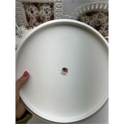 Royal Albert Old Country Roses pattern tea and dinner wares, including tiered cake stands, cake plate, napkin rings, egg cups, pierced serving platters, etc 