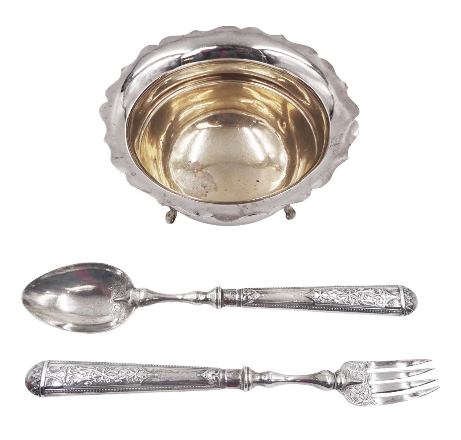 1930s silver open sucrier, of circular form with girdle, with shaped rim and upon three pad feet, hallmarked Birmingham 1931, together with silver fork and spoon set, decorated in relief with foliate pattern to handles, hallmarked William Devenport, Birmingham 1896 to blades and Sheffield 1896 handles