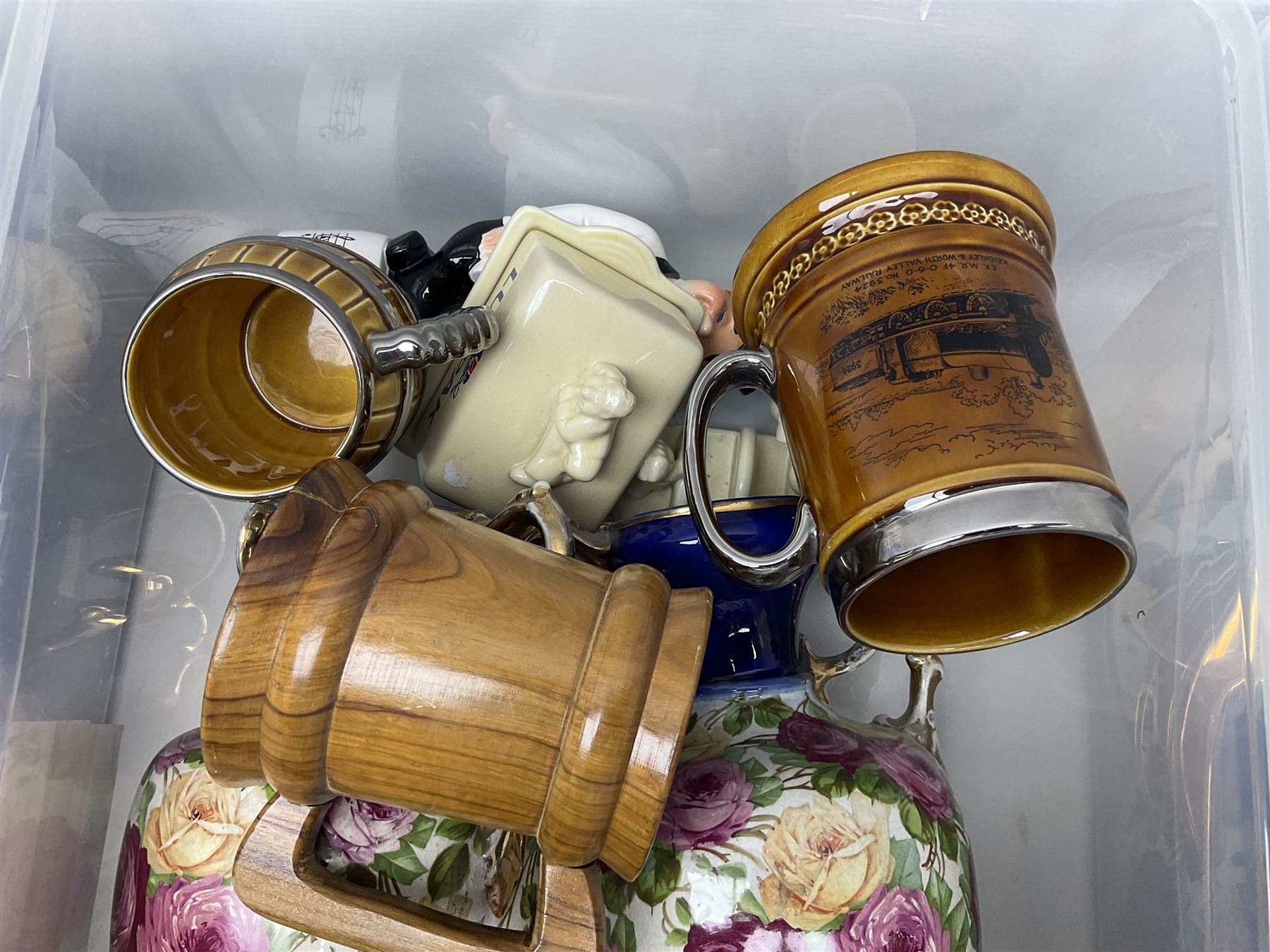 Large collection of ceramics, to include Regal ceramics eggs, Grafton tea trio, Lurpak toast rack, butter dish and egg cups, etc in three boxes 