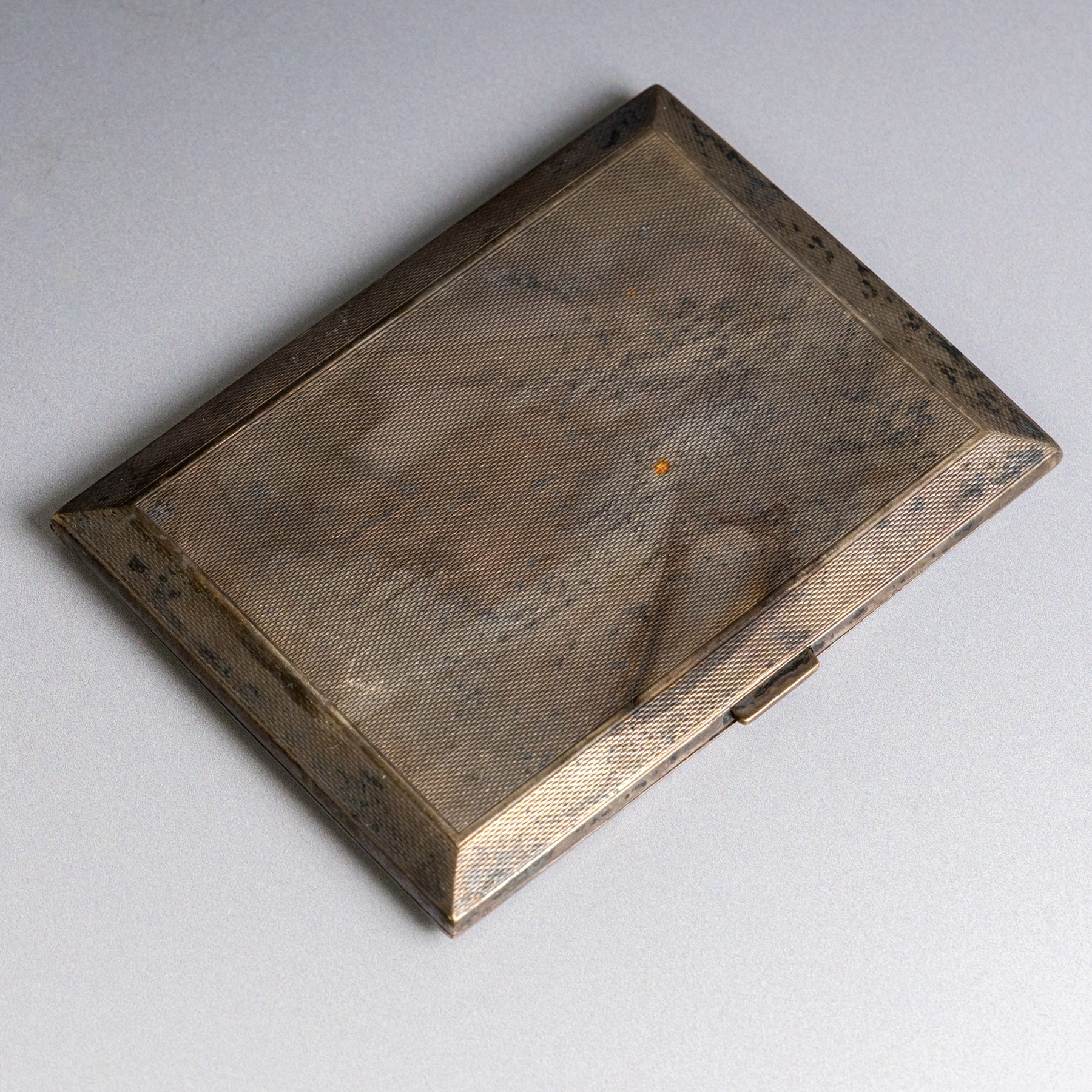 20th century silver cigarette case, with engine turned decoration, hallmarked William Neale & Son Ltd, Birmingham 1979