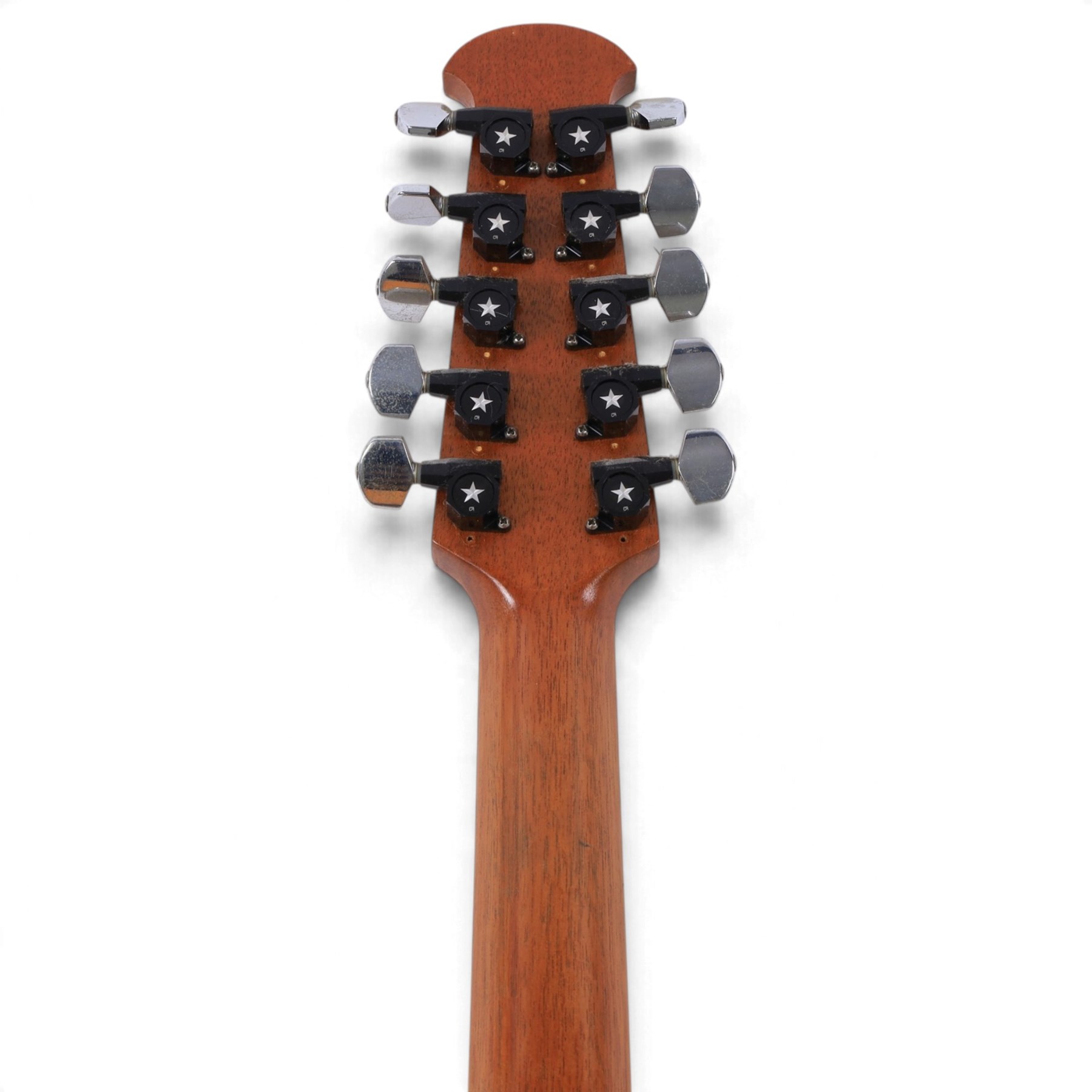 Late 20th century cittern by Stefan Sobell of Northumberland, commissioned in 1977, the pear shaped body with two piece flat back, oval sound hole, five course string configuration, contained within a fitted hard case, cittern length L73cm