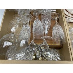 Bradford Exchange 'Shakespearean Lovers' collectors plates, continental figures, Royal Doulton and Dartington Crystal glassware and other ceramics and collectables, in three boxes