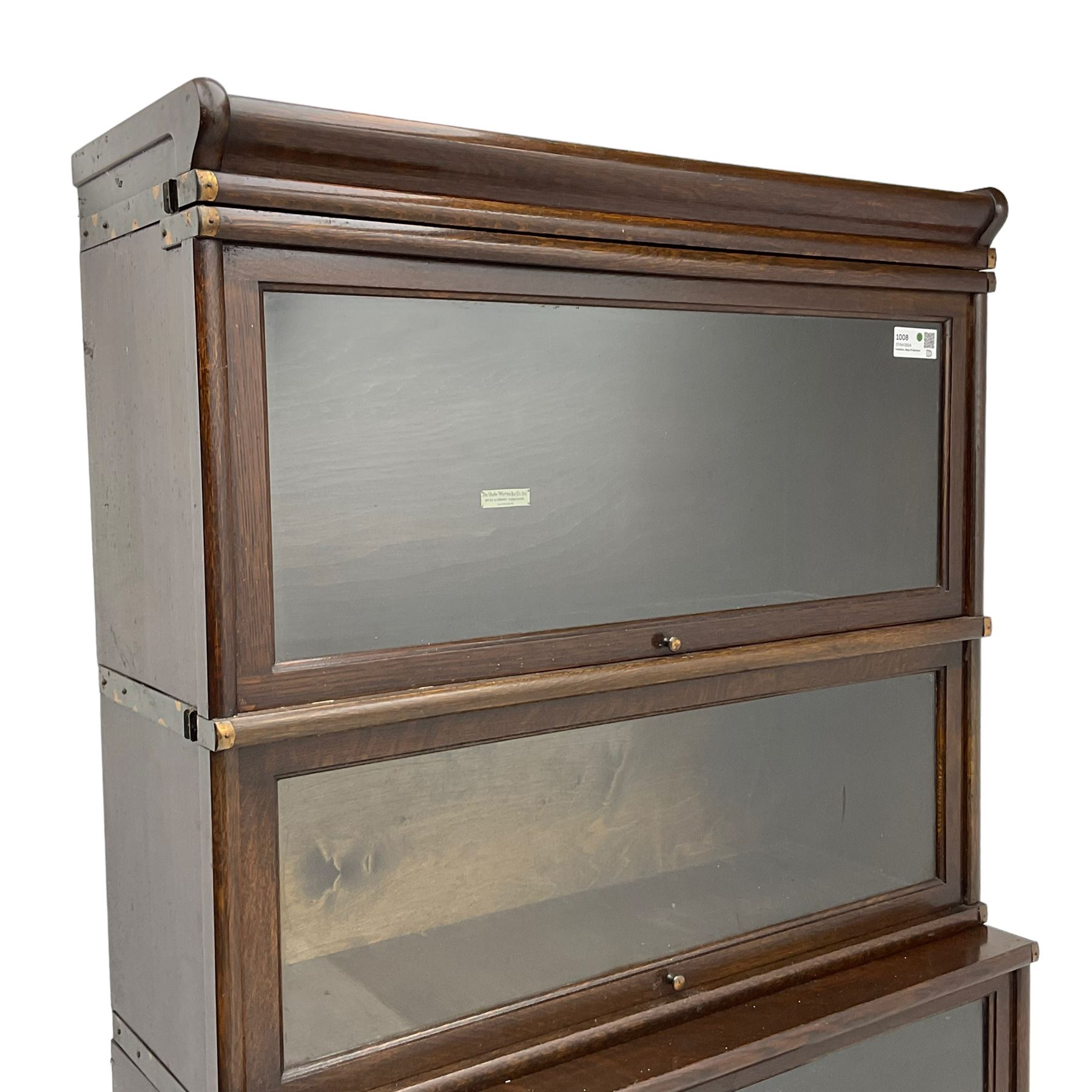 Globe Wernicke early 20th century waterfall stacking library bookcase, four tiers with hinged