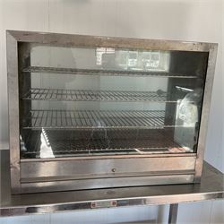 Buffalo W811 food warming cabinet - THIS LOT IS TO BE COLLECTED BY APPOINTMENT FROM DUGGLEBY STORAGE, GREAT HILL, EASTFIELD, SCARBOROUGH, YO11 3TX