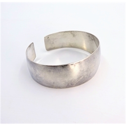  Six silver swirl and contemporary design bangles hallmarked or stamped 925 approx 3.5oz  