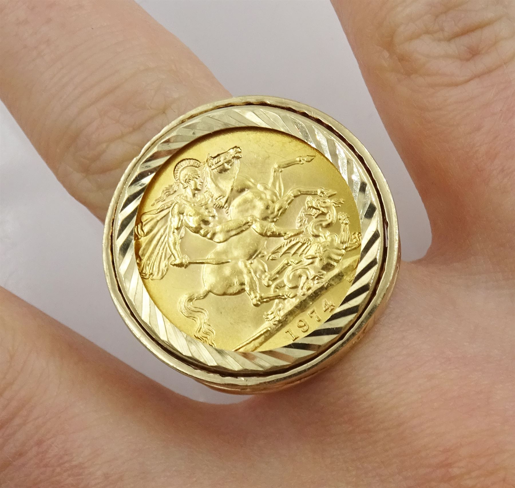 Queen Elizabeth II 1974 gold full sovereign, loose mounted in 9ct gold ring, hallmarked