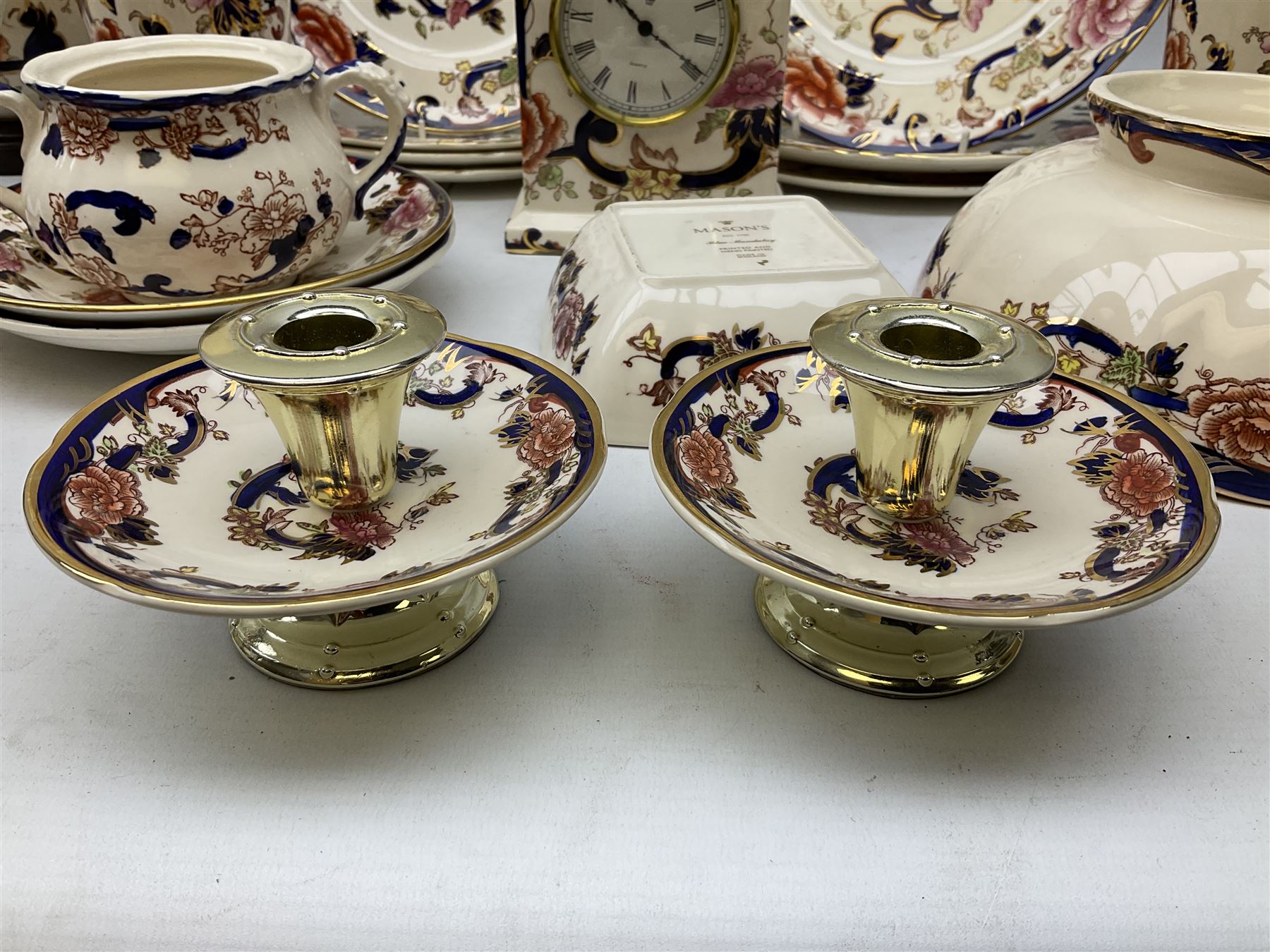 Masons Ironstone Mandalay pattern wares, to include table lamp, pair of candlesticks, clock, pair of vases, footed dish, dinner plates etc (18)