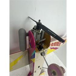 Kyosho Trainer 40 remote control aeroplane, L120cm, W161cm