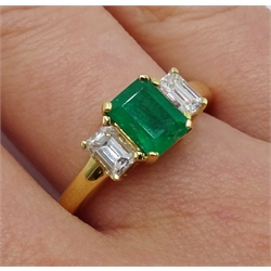 18ct gold emerald and baguette cut diamond ring, hallmarked, emerald approx 1.20 carat, diamond total weight approx 0.70 carat