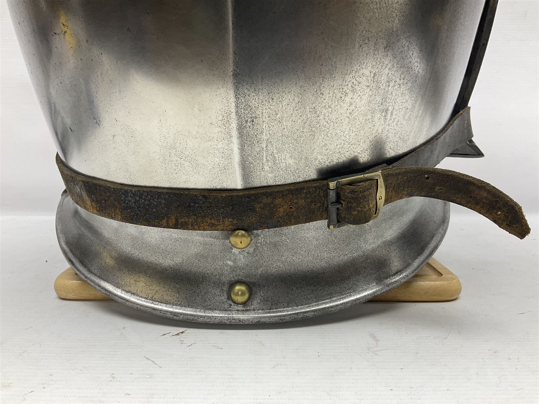 French 2nd Empire Cuirassiers breastplate and backplate, both marked internally along the bottom flange August 1862 for the Premier Guard Lancers No.450; on modern wooden display stand