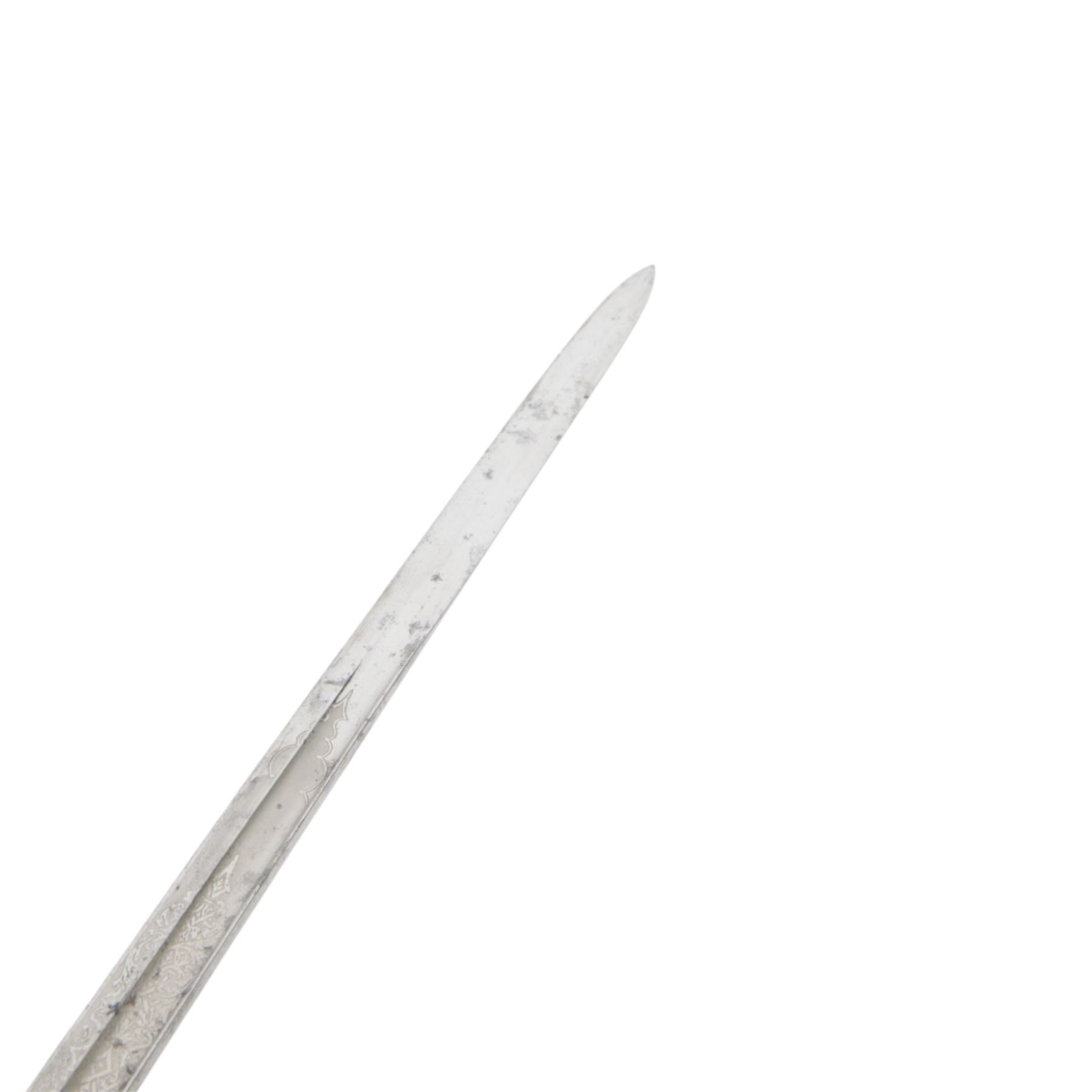 Edward VII 1887 Pattern Heavy Cavalry Officer's sword, 89cm single edge fullered etched blade, numbered 11017 to the back of the blade, decorative pierced guard, fishskin and wire handle, in a leather scabbard, overall L106cm 