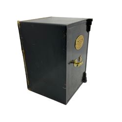 Victorian cast iron safe, fitted with oval brass plate 