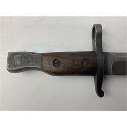 WW1 American Remington P14 rifle bayonet Model 1913, the 43cm fullered steel blade dated 5 17; in metal mounted leather scabbard L57cm overall; and WW1 Canadian Ross Rifle Co.1907 Model Mk.II bayonet, dated 2/17; in leather scabbard with frog (2)