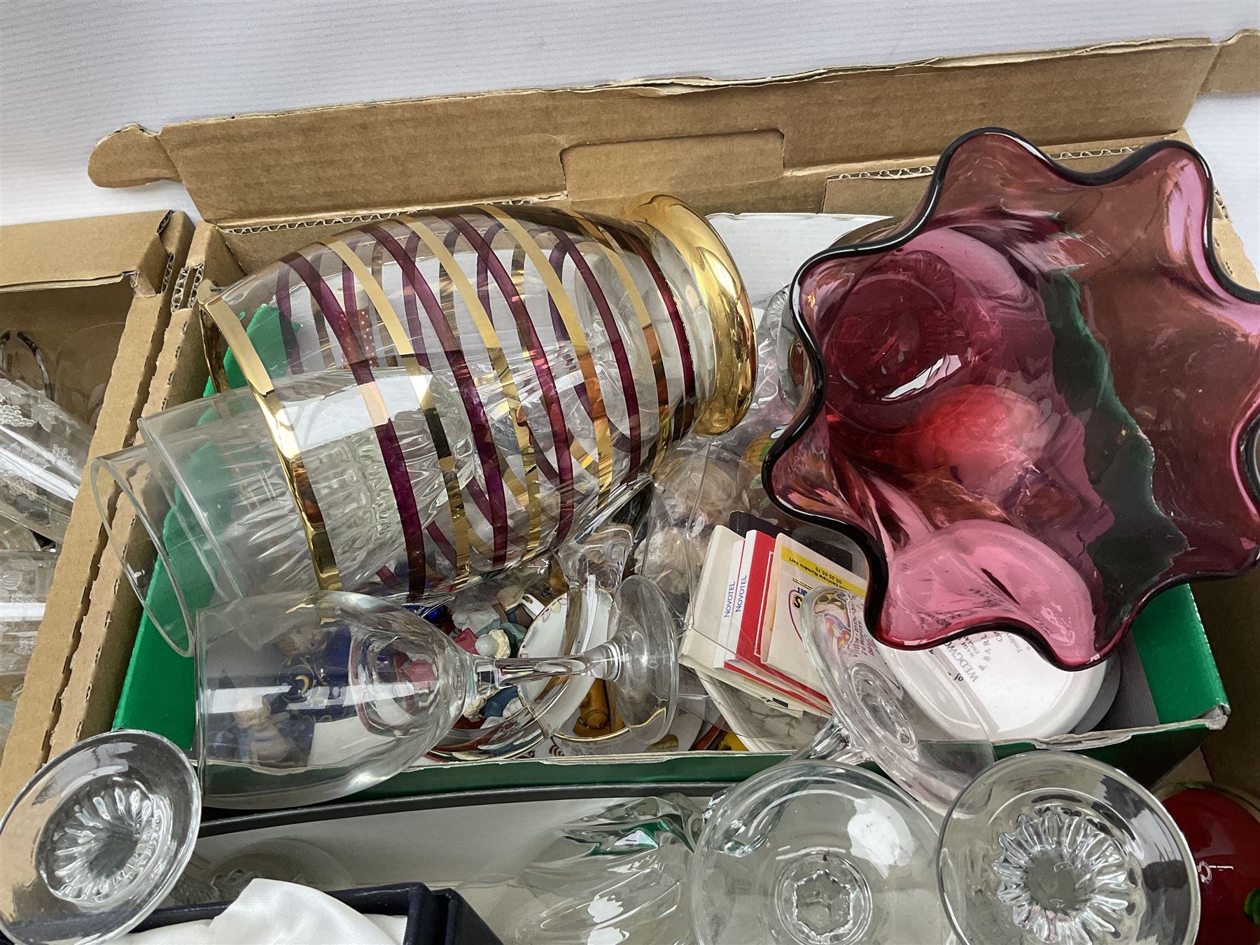 Large quantity of glassware to include Dartington decanter, boxed Caithness Maydance paperweight, mid-century drinking glasses, Murano style figure of a bird, cranberry glass etc