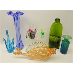  Svaja glass fish, Murano glass bird & fish, tall green bottle vase, tall Romblast vase, H47cm, Mdina glass vase & an art glass vase (7)  