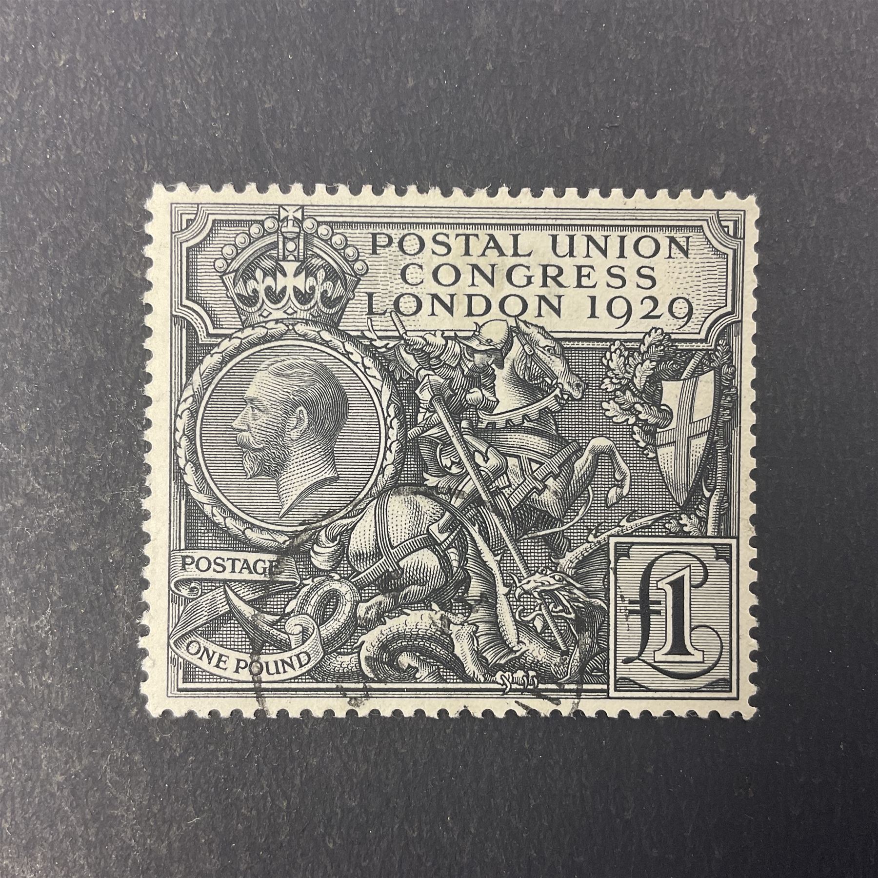 Great Britain King George V 1929 Postal Union Congress one pound stamp, used, previously mounted