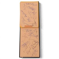 1987 Rugby Union World cup autograph book, with signatures of teams including New Zealand, Wales, Ireland, Tonga, Romania, Italy, Canada and Australia