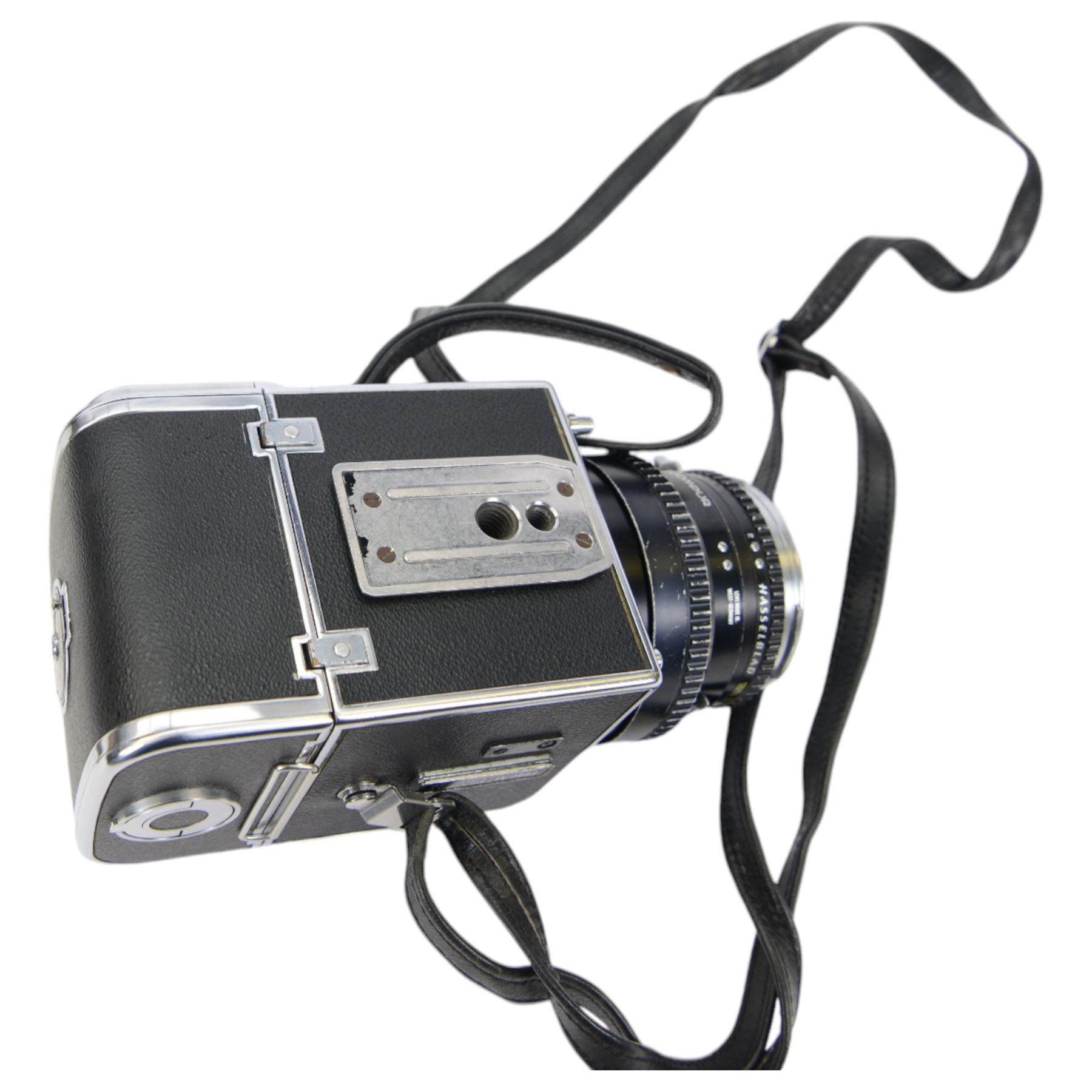 Hasselblad 500C/M medium format camera body, in chrome and black finish, serial no. UH129822, made in Sweden circa 1972, with Carl Zeiss planar 1:3.5 f=100mm lens, serial no. 5195173, wide angle lens hood, two film backs