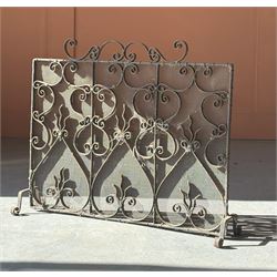 19th century wrought iron and mesh spark guard, decorated with conforming 'S' scrolls and standing on four out splayed supports (H53cm)  - COLLECTION BY APPOINTMENT FROM: The White House, Thirsk Road, Easingwold, York, YO61 3NF - CALL 01723 507111 TO ARRANGE