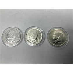 United States of America coinage including 1889 Morgan dollar, 1922 Peace dollar 1943 Liberty half dollar, 1982 commemorative half dollar etc