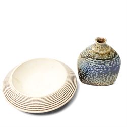 Chris Jenkins (British 1933-2022): studio pottery bowl, D22cm; together with further examples, including a wave design vase by Kyoko Takahashi, and four others variously signed, largest H28cm (6)