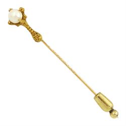 Swedish 18ct gold eagle talon claw stick pin set with a single cultured pearl, hallmarked