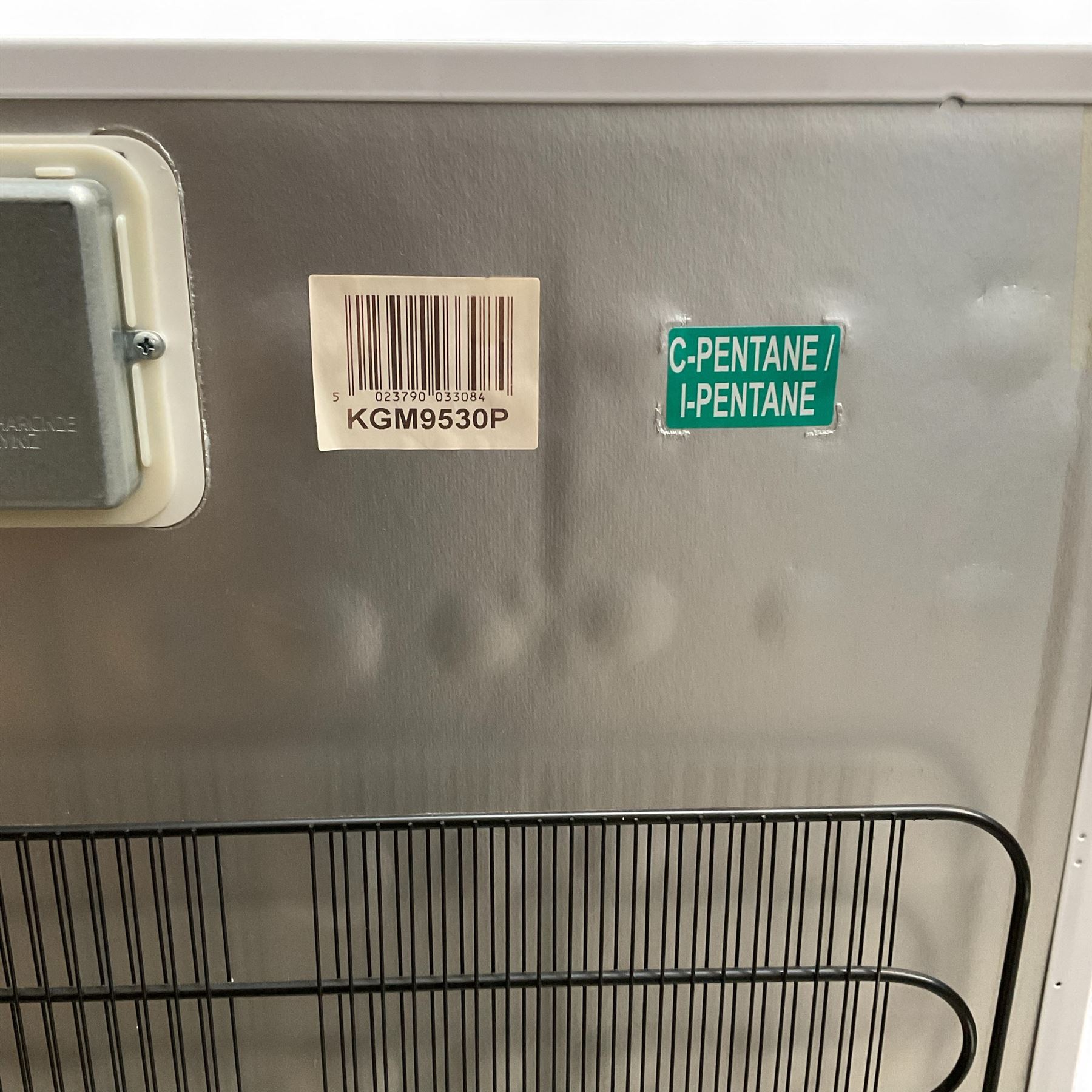 Blomberg KGM9530P fridge freezer 