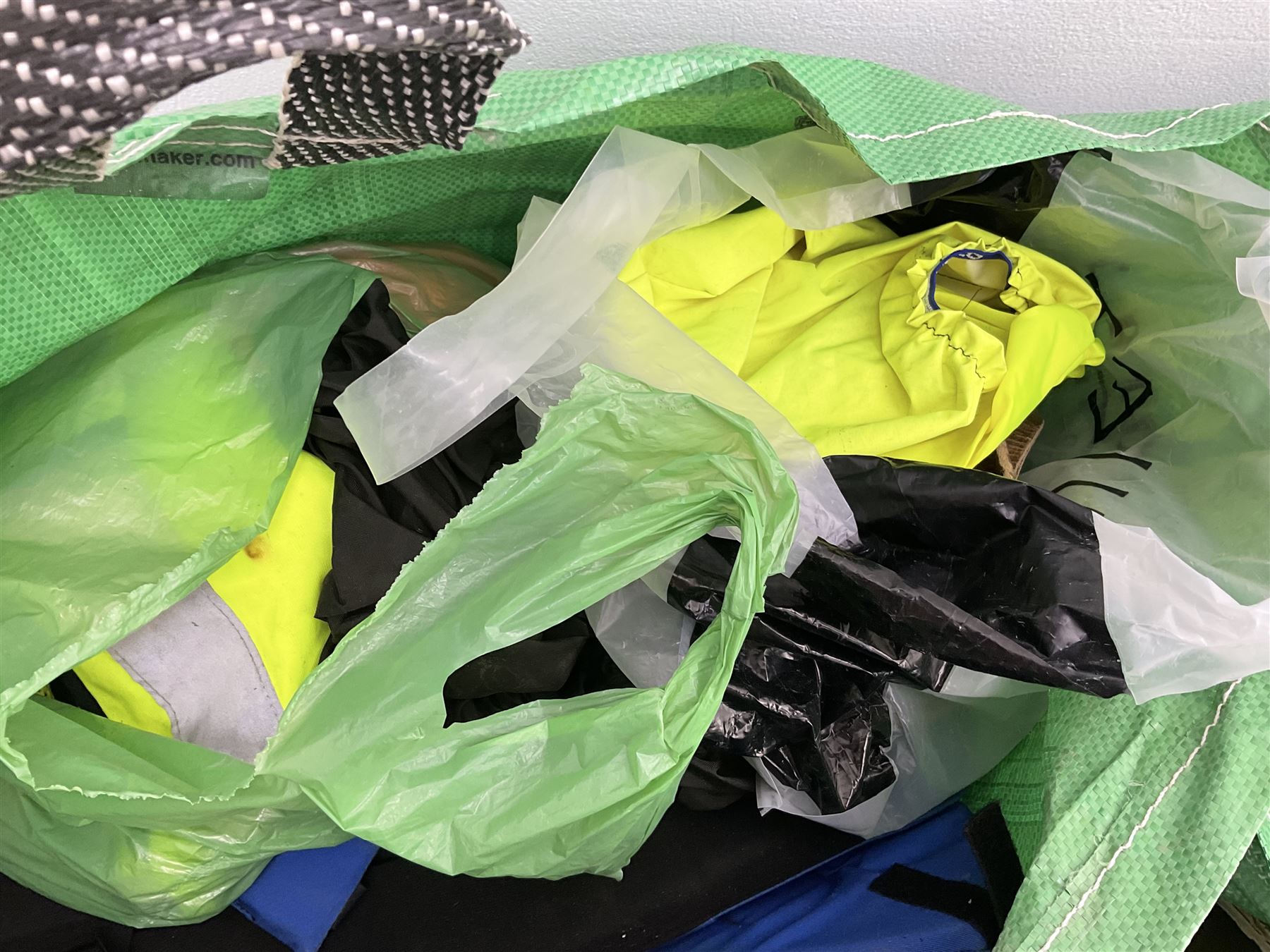 Quantity of horse tack and equipment to include Hauptner electric horse clippers, The Horseman Electric Clippers, bits, bridles, girths, rugs, jodpa boots etc  