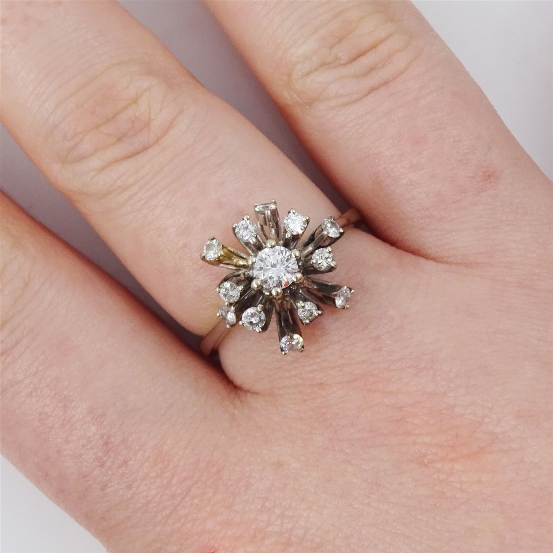 18ct gold diamond cluster ring, the principal round brilliant cut diamond of approx 0.20 carat, surrounded by twelve round brilliant cut diamonds, total diamond wight 0.58 carat