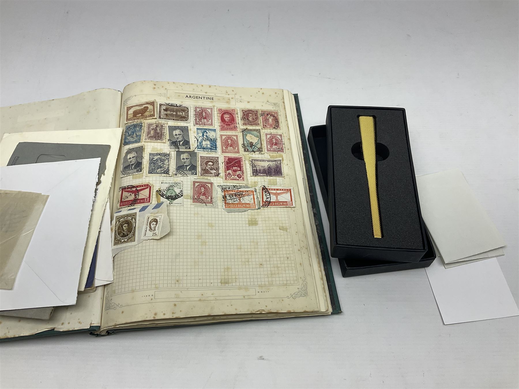 White Ostrich feather fan, together with ceramic head, leather bound photo book, Wedgwood chamber pot and other collectables 