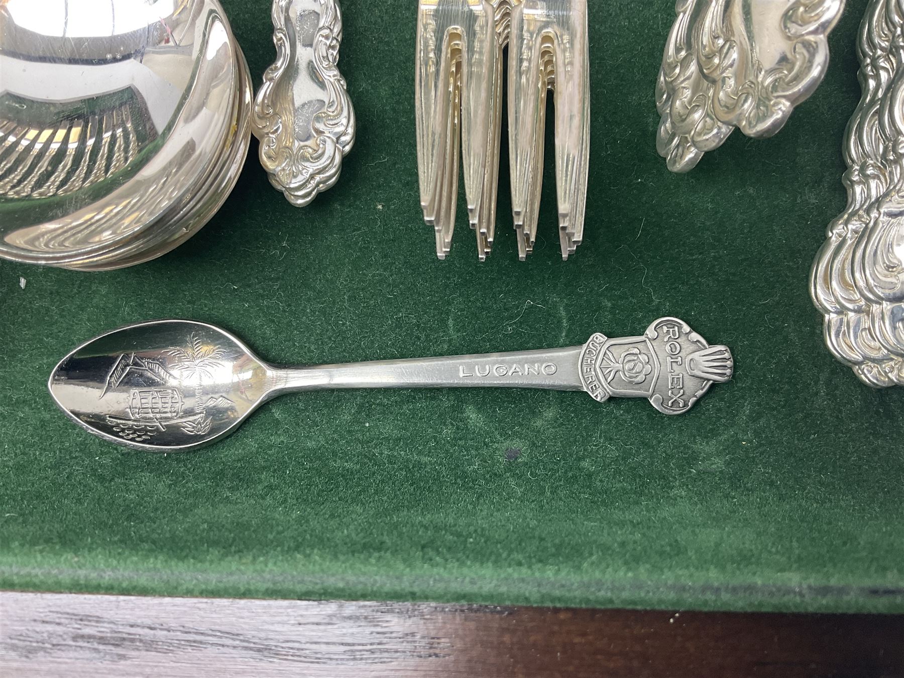Community silver plated cutlery store
