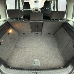 VW Tiguan, 2 Litre diesel, Automatic, 2011, Silver, MOT till 06/09/2026, 120,000 Miles (NV11 DDF)