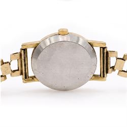 Omega ladies gold-plated manual wind wristwatch, gilt dial with baton hour markers, on 9ct gold bracelet, London 1976