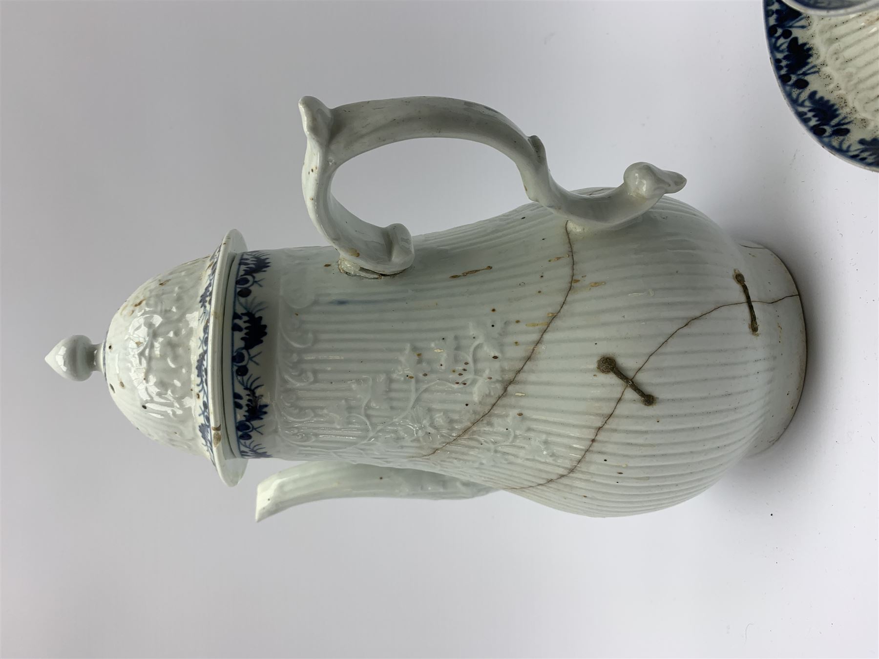 18th century Phillip Christian Liverpool reeded and floral moulded tea wares, comprising coffee pot, tea bowl and saucer, and coffee cup and saucer, each detailed with foliate and trellis borders, teapot H25cm, tea bowl D7.5cm, saucer D13cm 