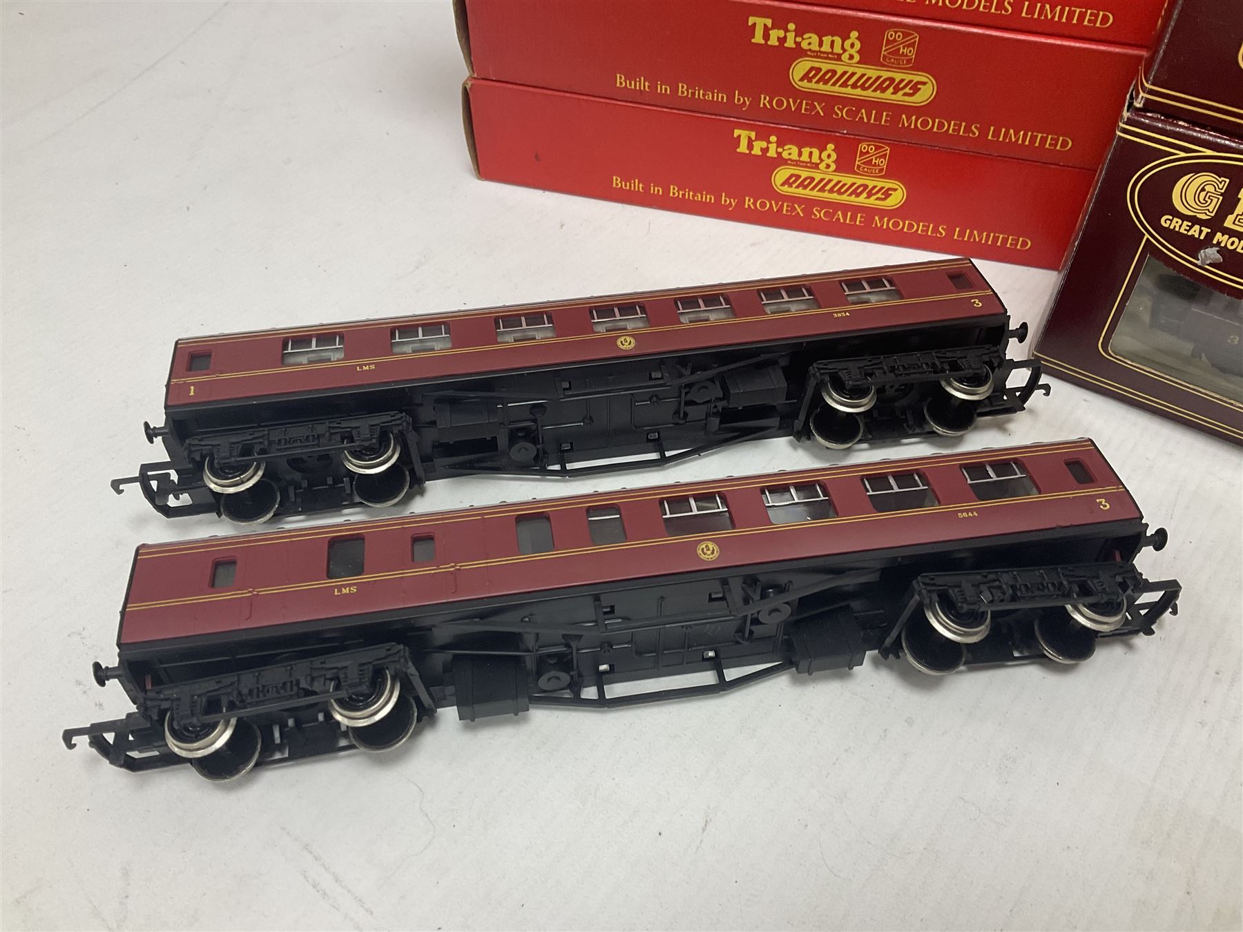 Various makers ‘00’ gauge - twenty three passenger coaches to include buffet cars, sleeping cars, utility van, Pullman coaches etc; mostly Hornby/Tri-Ang boxed (23) 